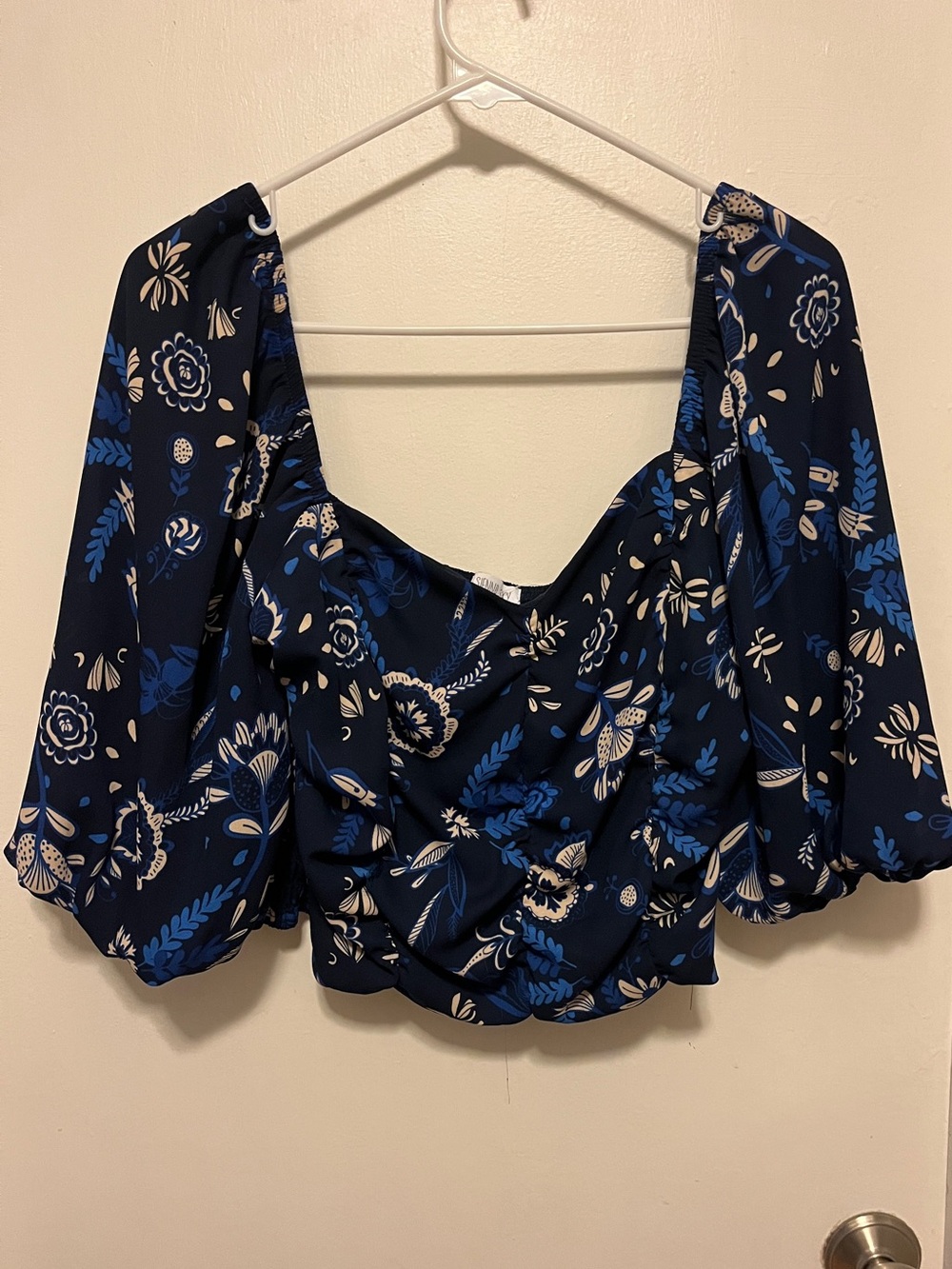 Sienna Sky Navy Blue Floral Puff-Sleeve Crop Top